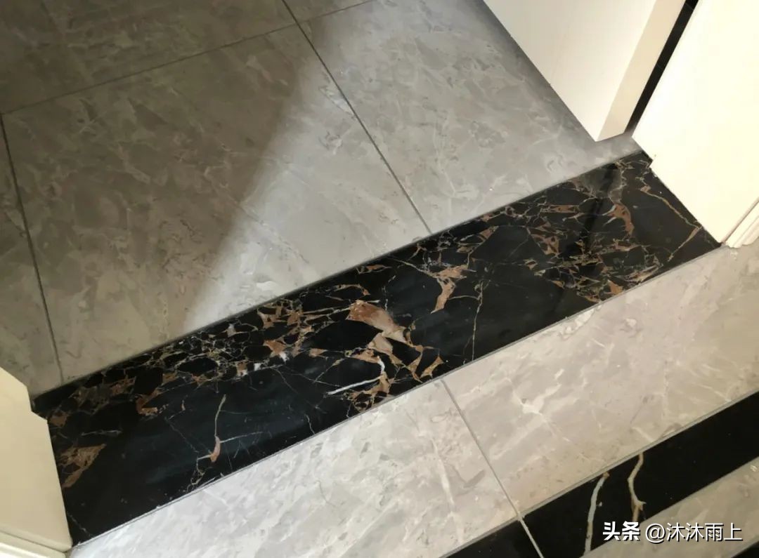 金属条压边取代门槛石,铝合金压边条跟门槛石