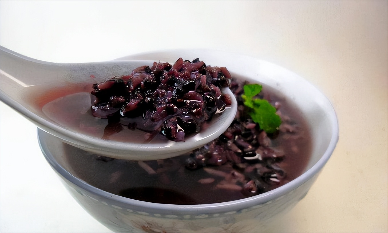 立冬前，中老年人少碰猪肉，多吃5种“软黄金”，营养充沛身体棒