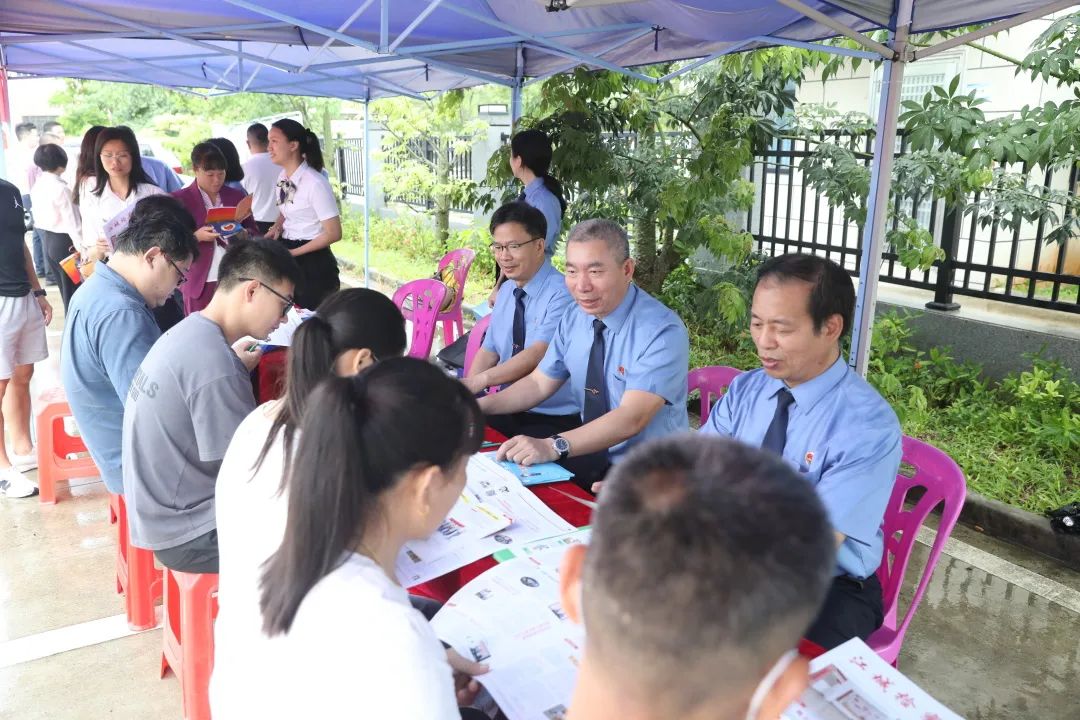 检察干警助力生态环境保护,助力美丽中国建设检察开放日