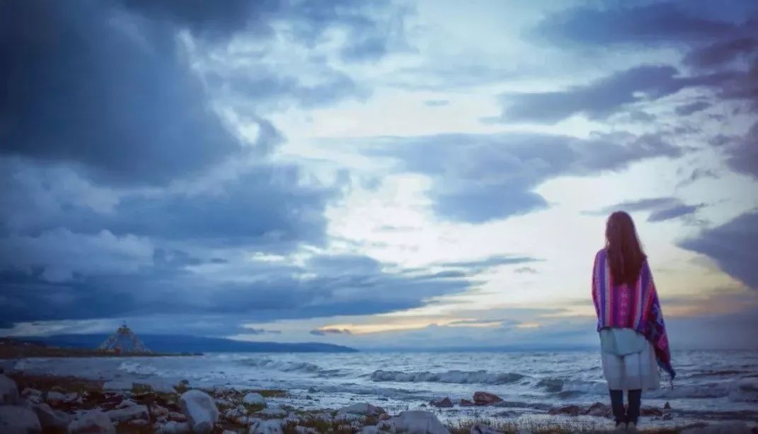 心理学上拉近与人距离的效应,十个无法抗拒的心理学效应