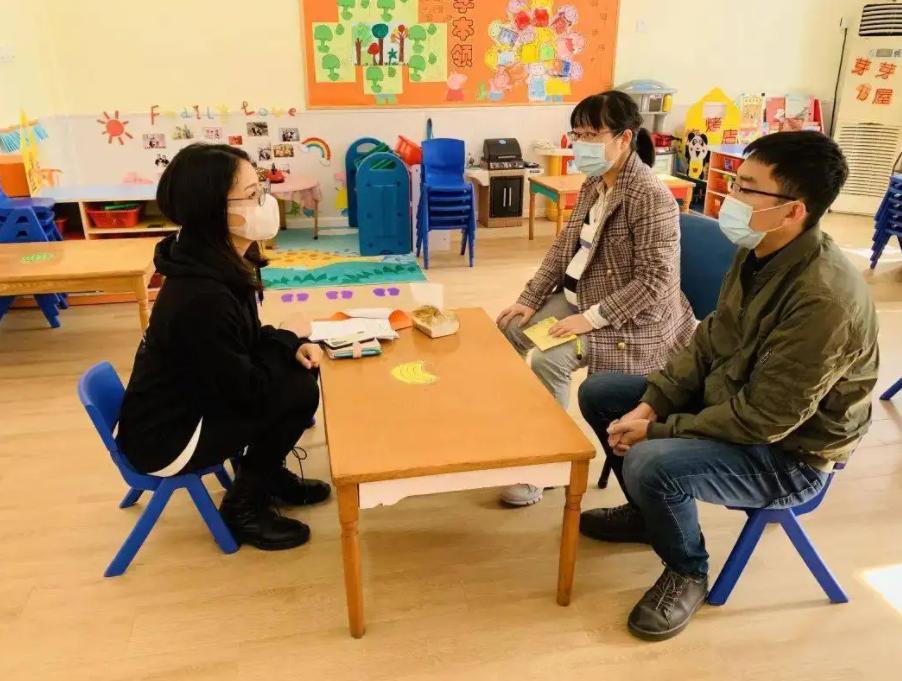 孩子在小学被别人抓了脸怎么处理,孩子脸被同学抓破家长怎么留证据