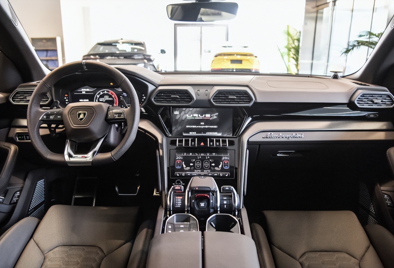 意大利风情全新suv,外形拉风的豪华suv