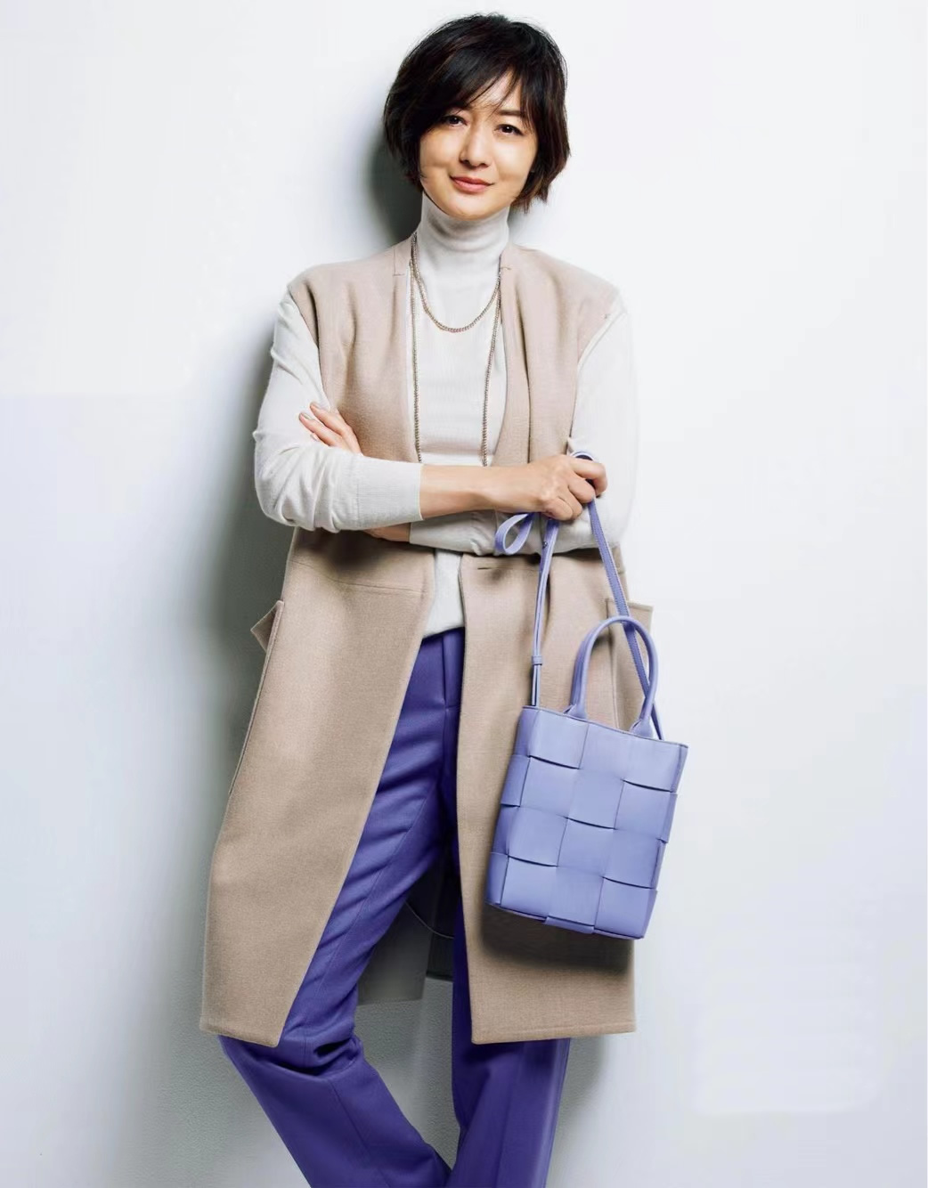 终于明白经典款的穿搭精髓,必须get的同色系穿搭高级永不过时