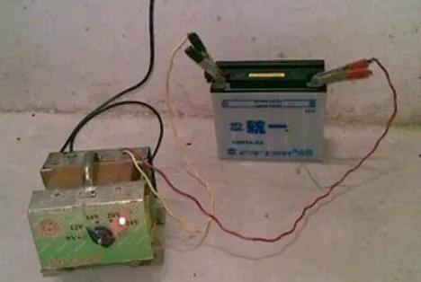 摩托车一挂挡就熄火怎么回事,摩托车电瓶充电方法图解