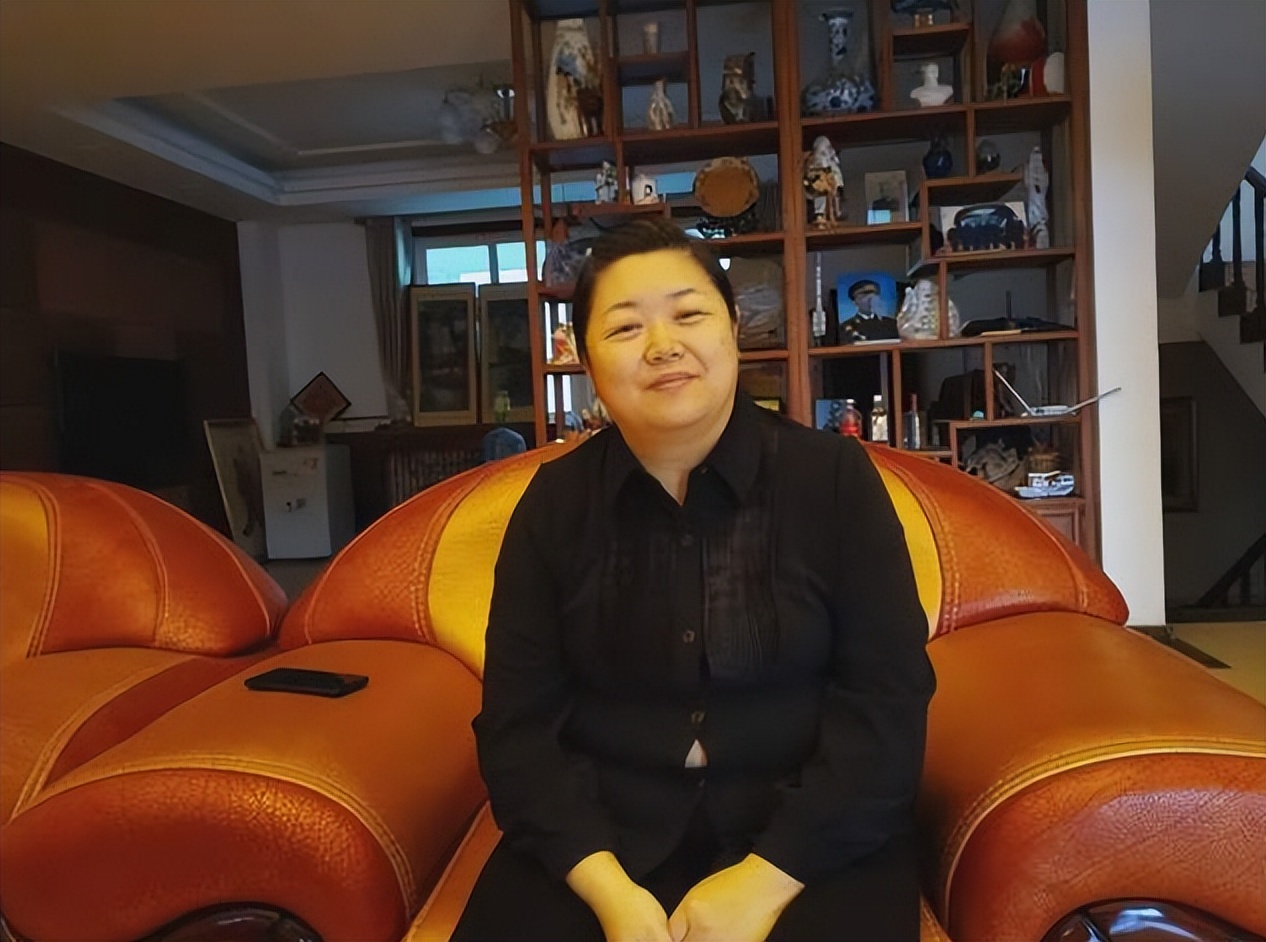 1972年,65岁开国上将迎娶小33岁的小姨子:这是妻子临终前的遗愿