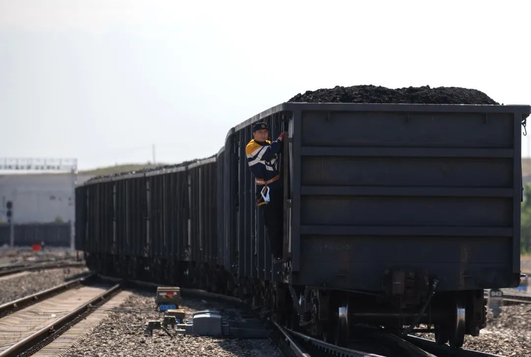 铁路上岗证和职称证,铁路各个工种要考的技能证