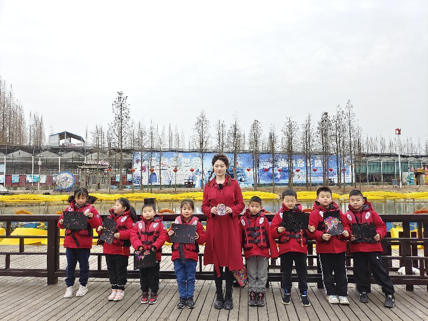 江苏大型儿童成长节目剪刀石头布,小鸭嘎嘎儿歌石头剪刀布早教0-3岁