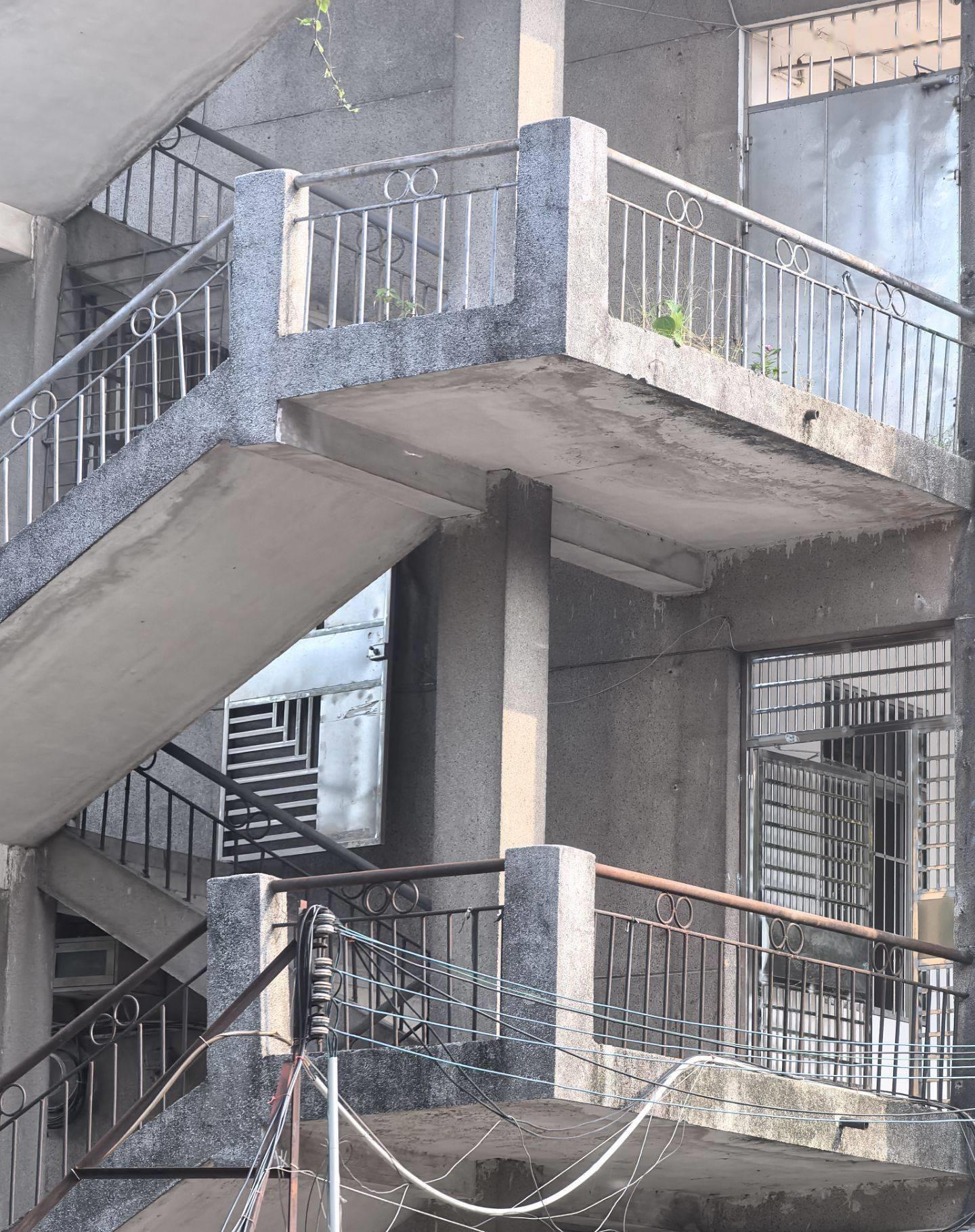 华为MateX5上手实测,华为新款折叠屏matex5怎么样