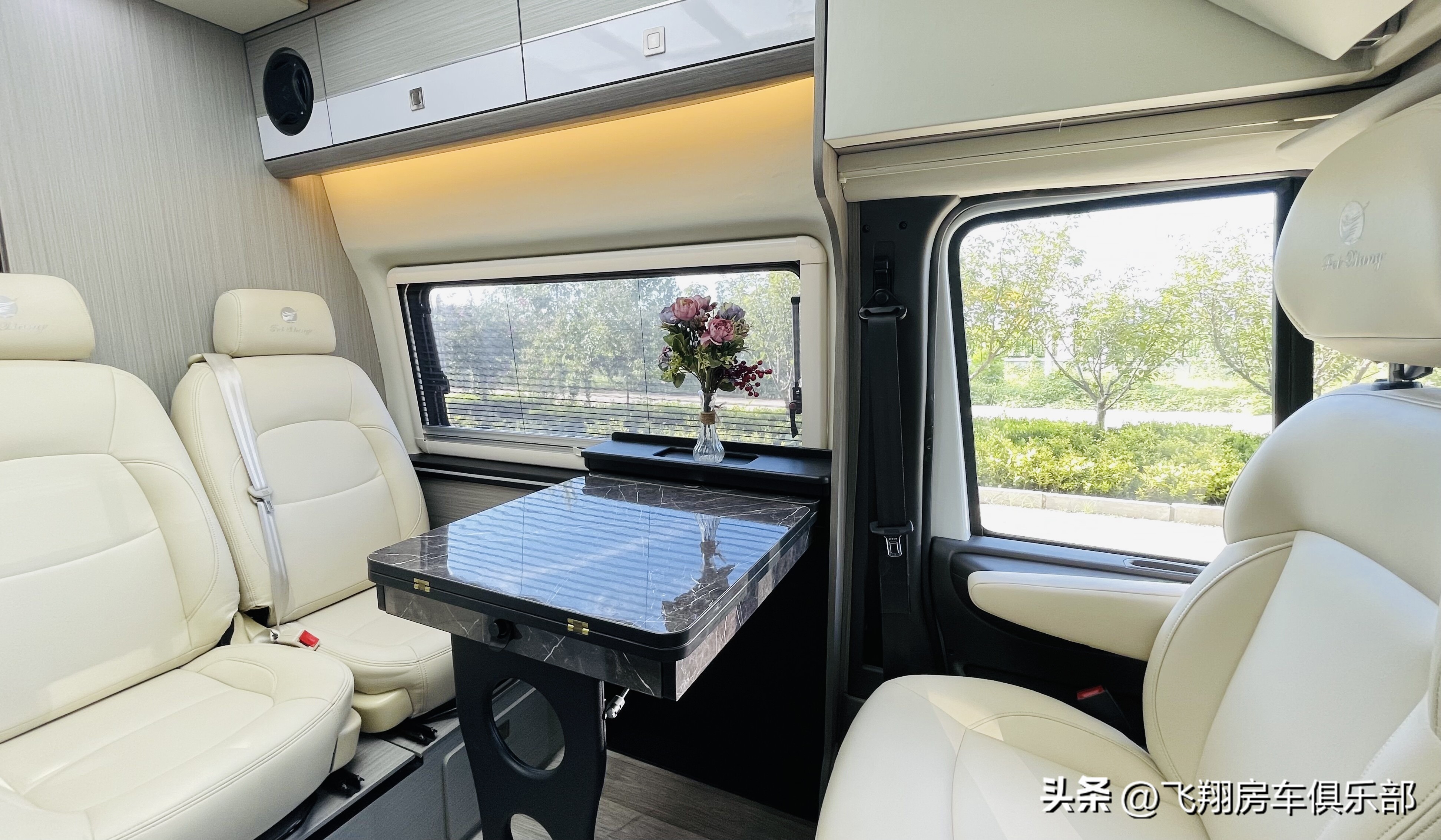 大空间房车二层别墅,福特新全顺房车6座4卧b型房车