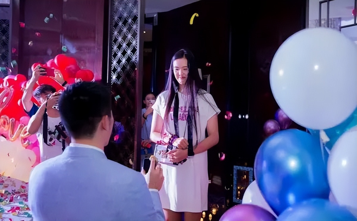 吴冠希开法拉利,吴冠希张常宁时尚新娘