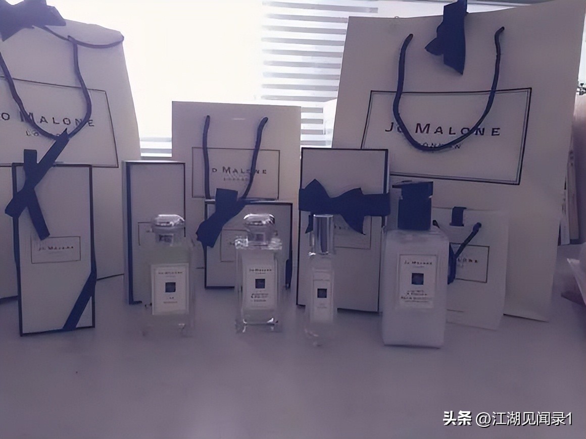 给老师送礼高情商话术模板,送礼的话术正确错误