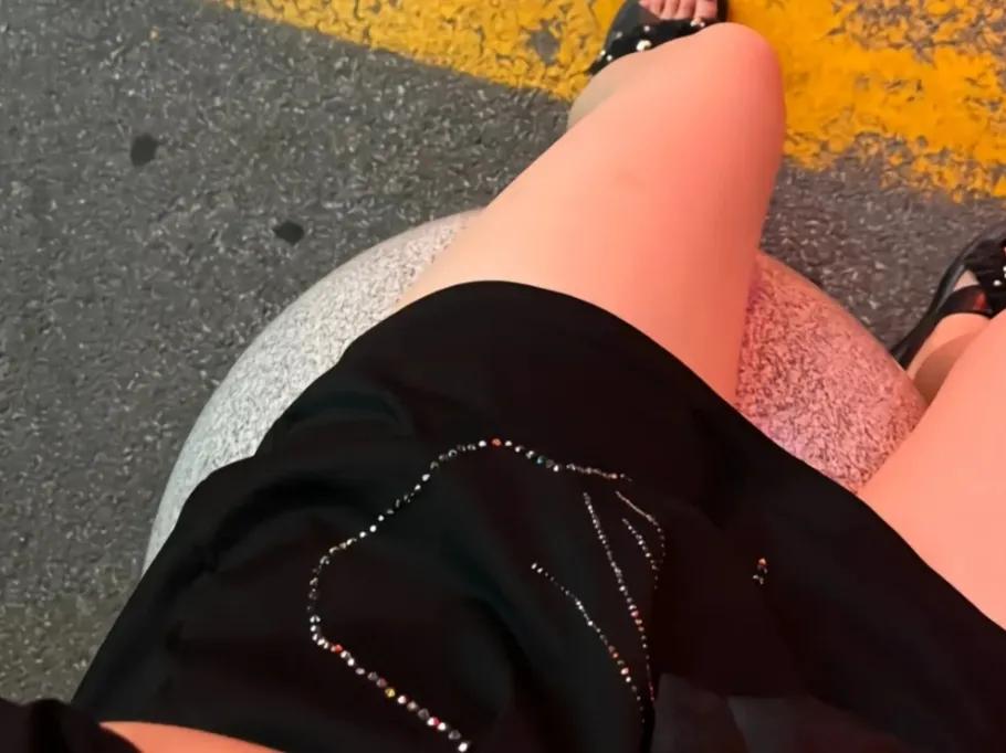 西安一女子痛经坐石墩,西安石头墩子治痛经