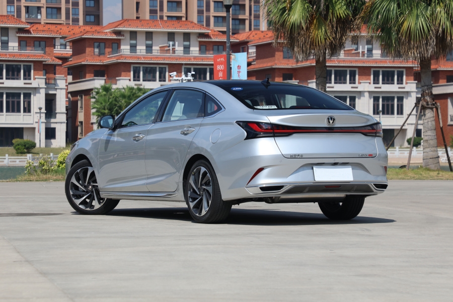 买长安锐程plus,长安逸动锐程plus如何选