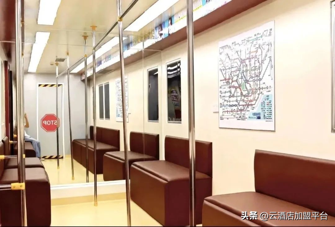 纯“狱”风、山洞风、跑车风……这些情人节情趣酒店，也太野了吧