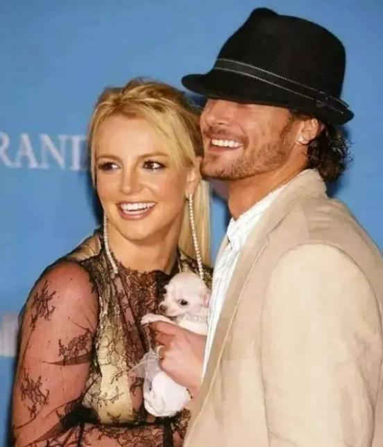 被父亲奴役13年的“小甜甜”,体内被放节育器,不让她见自己孩子