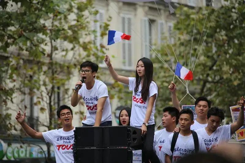 中国人在法国生活的感受,中国人在法国的真实生活最近