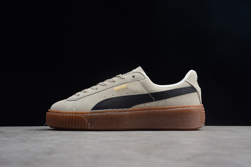 从小岛贫穷少女到国家英雄、全球最富有的女歌手，蕾哈娜的成长史