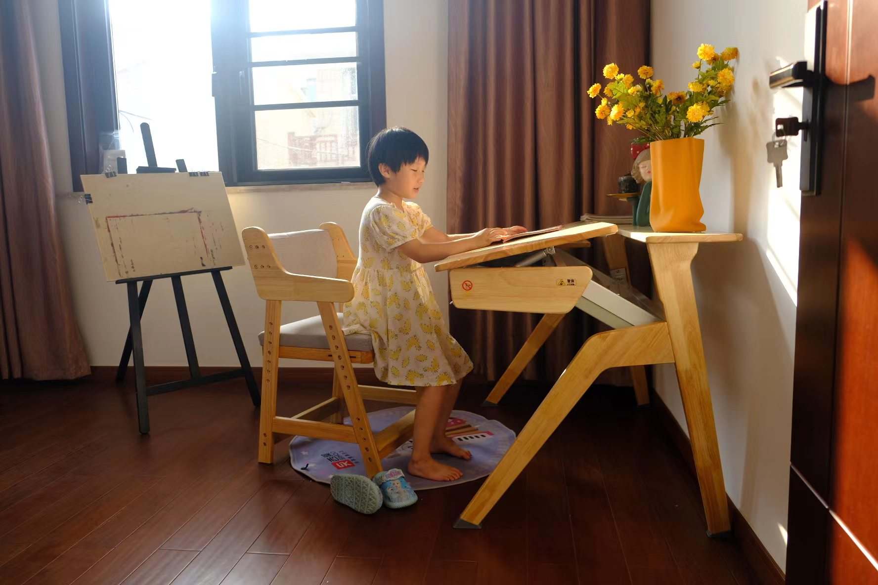 怎么选购学习桌椅,如何挑选学习桌椅品牌