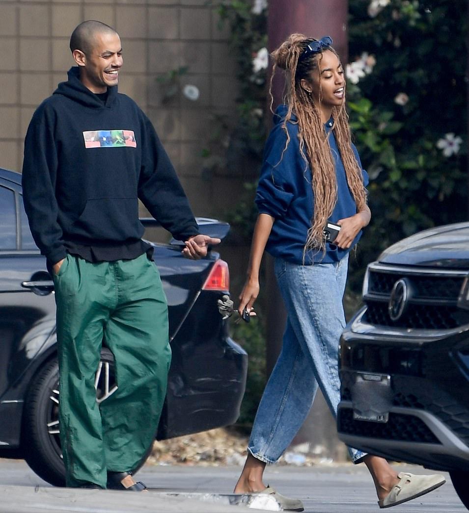 奥巴马女儿和男友约会,奥巴马最近和他女儿视频