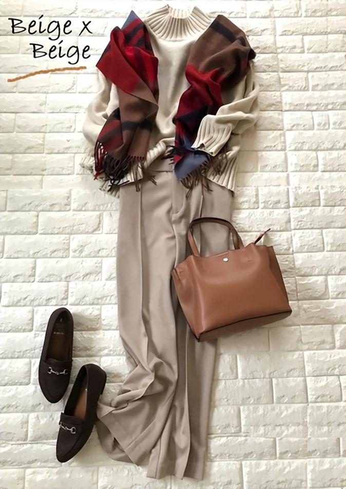 穿衣别再一身黑穿搭口诀教给你,穿衣搭配技巧冬天羽绒服