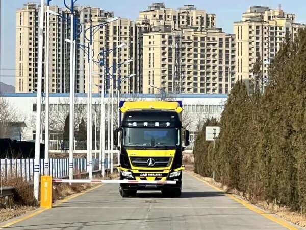 菜鸟进口覆盖37个国家和地区，大润发给盒马子公司*款贷**一亿元