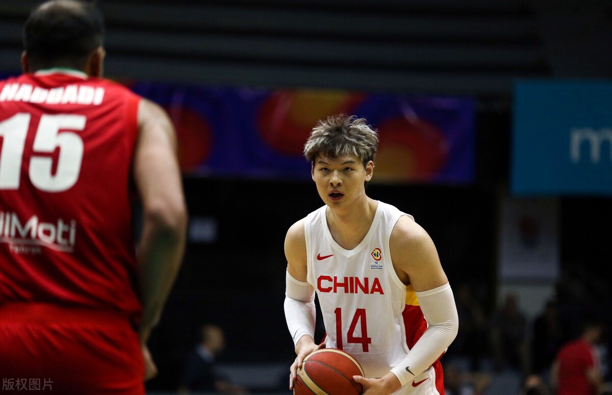 不甩脸子,不闹情绪,为什么还有人质疑王哲林?