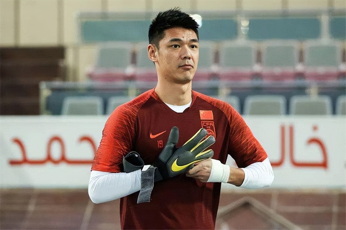 恒大门将曾诚国家队,恒大队长曾诚完整版