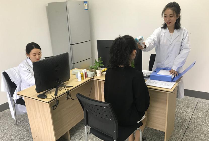 上海交大毕业女博士,上海交大女博士应聘校医