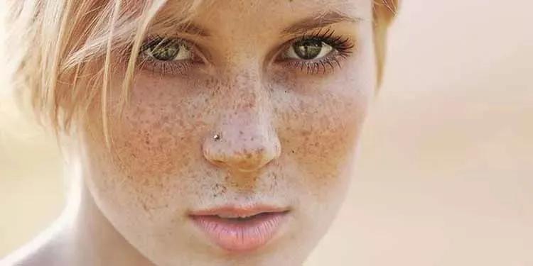 妆容斑驳显脏,妆容容易斑驳是怎么回事