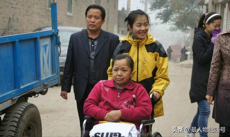 孟佩杰养母,照顾养母12年的孝女孟佩杰