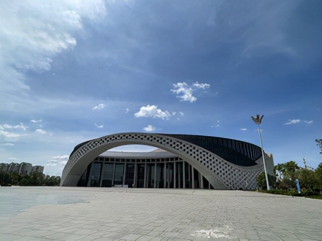 昆明一座让人流连忘返的城市,被低估的旅游城市昆明