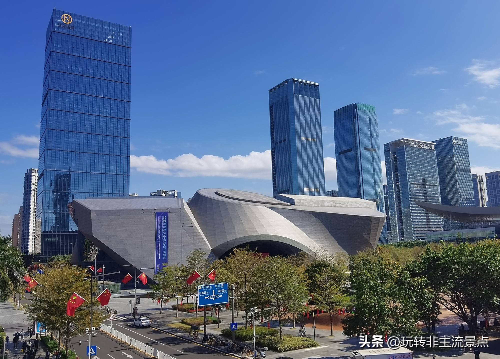 深圳市当代艺术与城市规划馆停车,深圳市当代艺术与城市规划馆遛娃