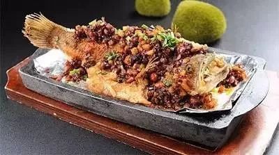特色绝味鲈鱼做法,七星鲈鱼最正宗的做法