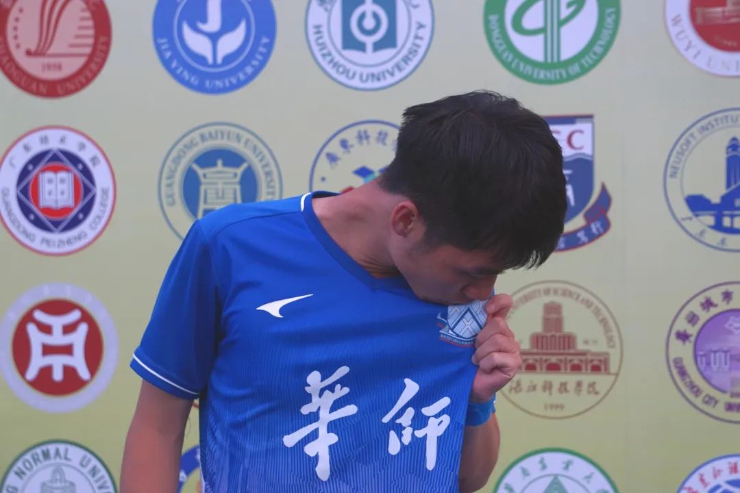 乾坤未定你我皆是黑马毕业典礼,毕业生演讲乾坤未定你我皆是黑马