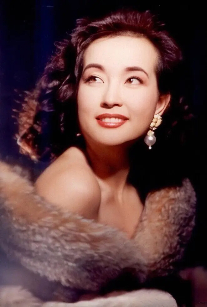 刘晓庆经历了4段婚姻,刘晓庆一生的爱情与婚姻