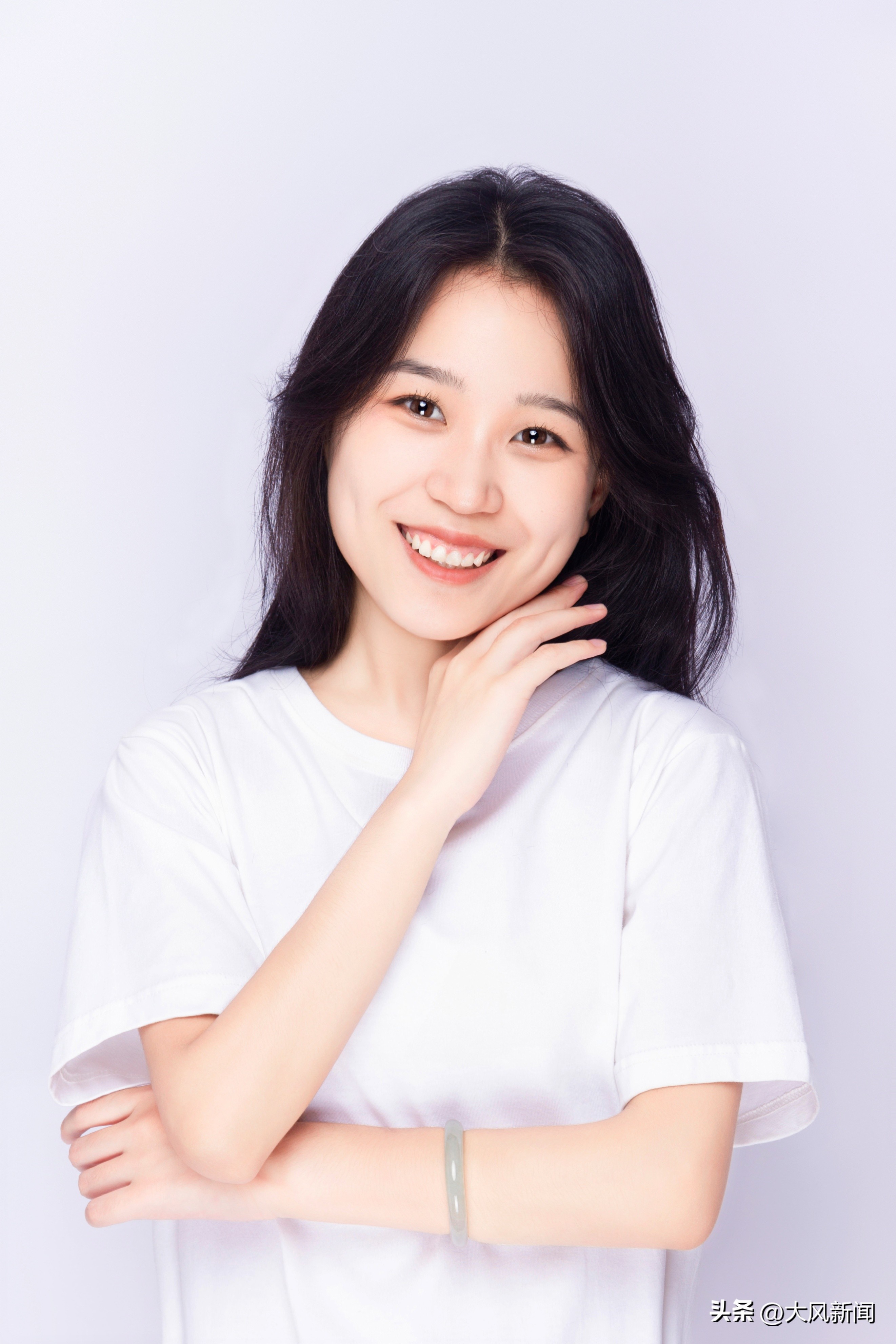 一首“挖呀挖呀挖”走红网络，简单的童谣为何这么“*脑洗**”？记者对话杭州00后幼师，网友：闺女挖一天一夜了