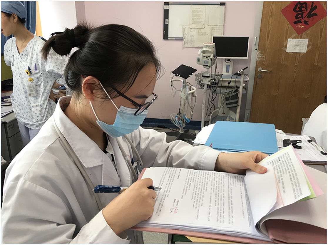 “三甲”不再是医学硕士生首选，技师和医美成新宠，原因很现实