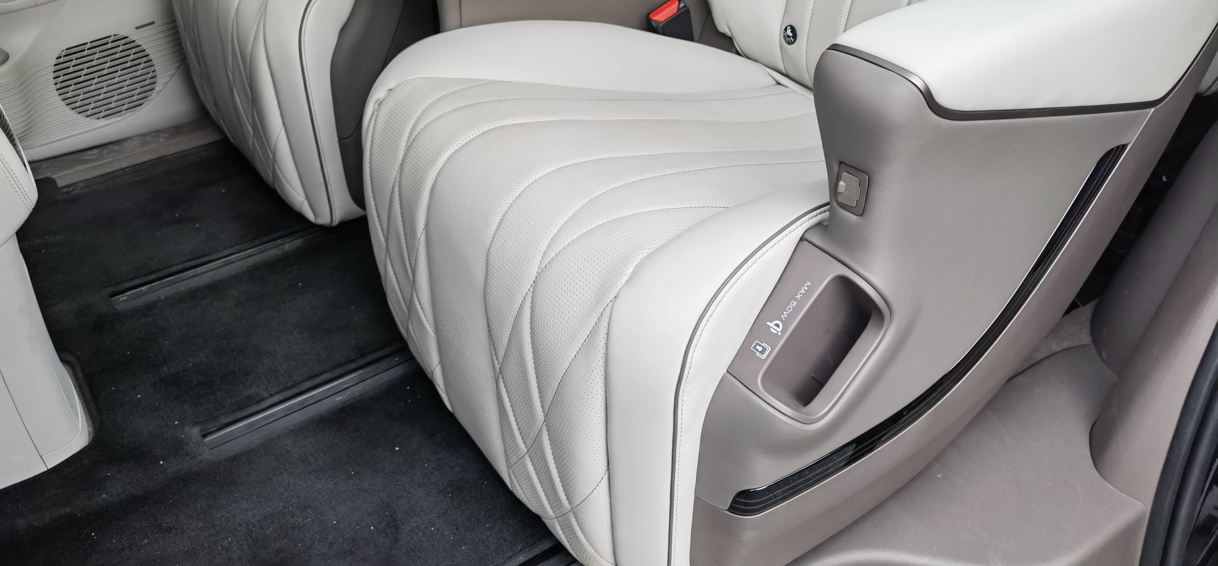 腾势d9最新试驾,腾势d9如何定义豪华全能mpv