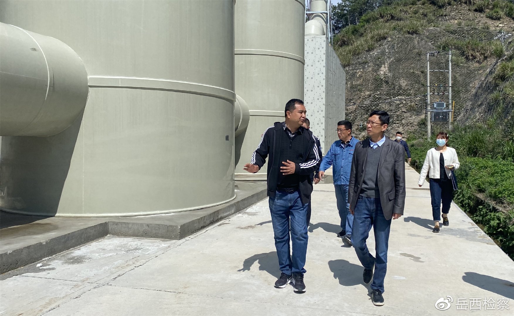 周洪斌深入凤翔镇检查指导工作,范建平到李端镇督导近期重点工作