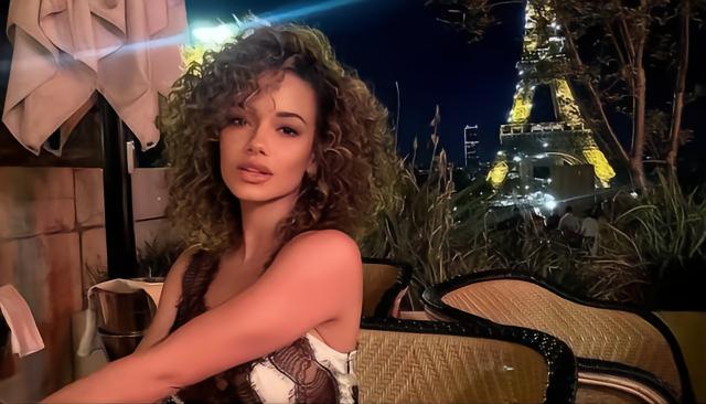 情场金球奖？情感管理大师本泽马的三妻四妾