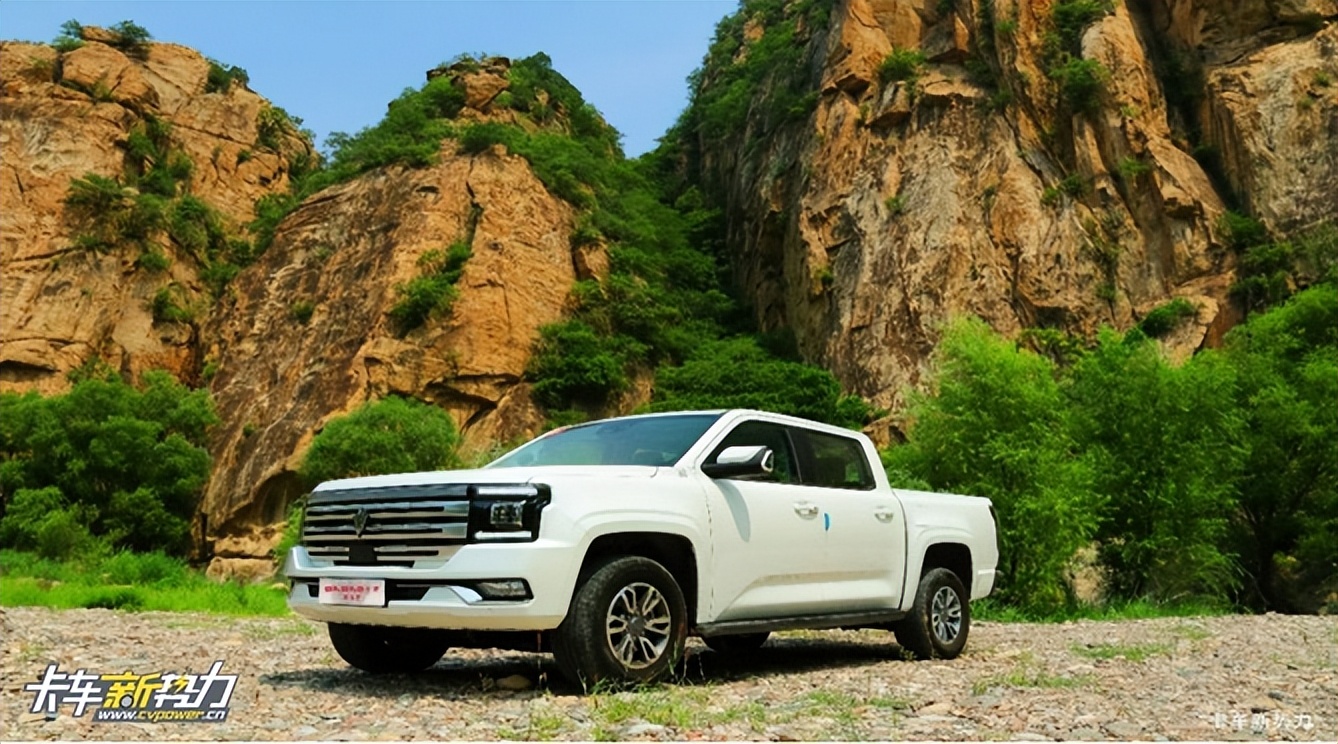 江铃大道汽油越野版测评,江铃大道越野试驾视频