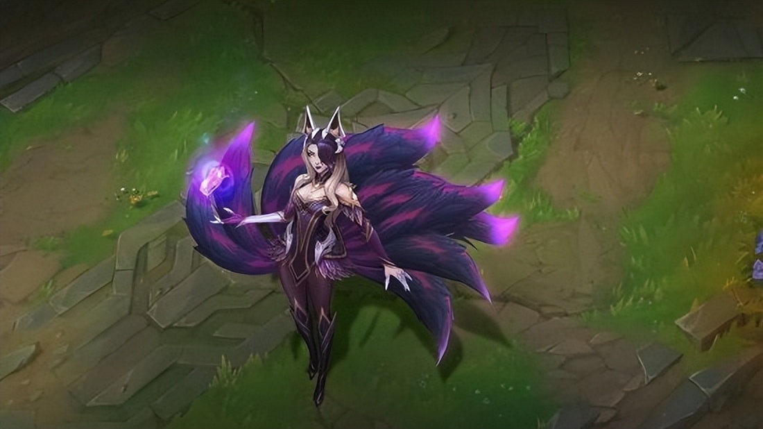 英雄联盟九尾妖狐阿狸小说,英雄联盟手游九尾妖狐阿狸出装