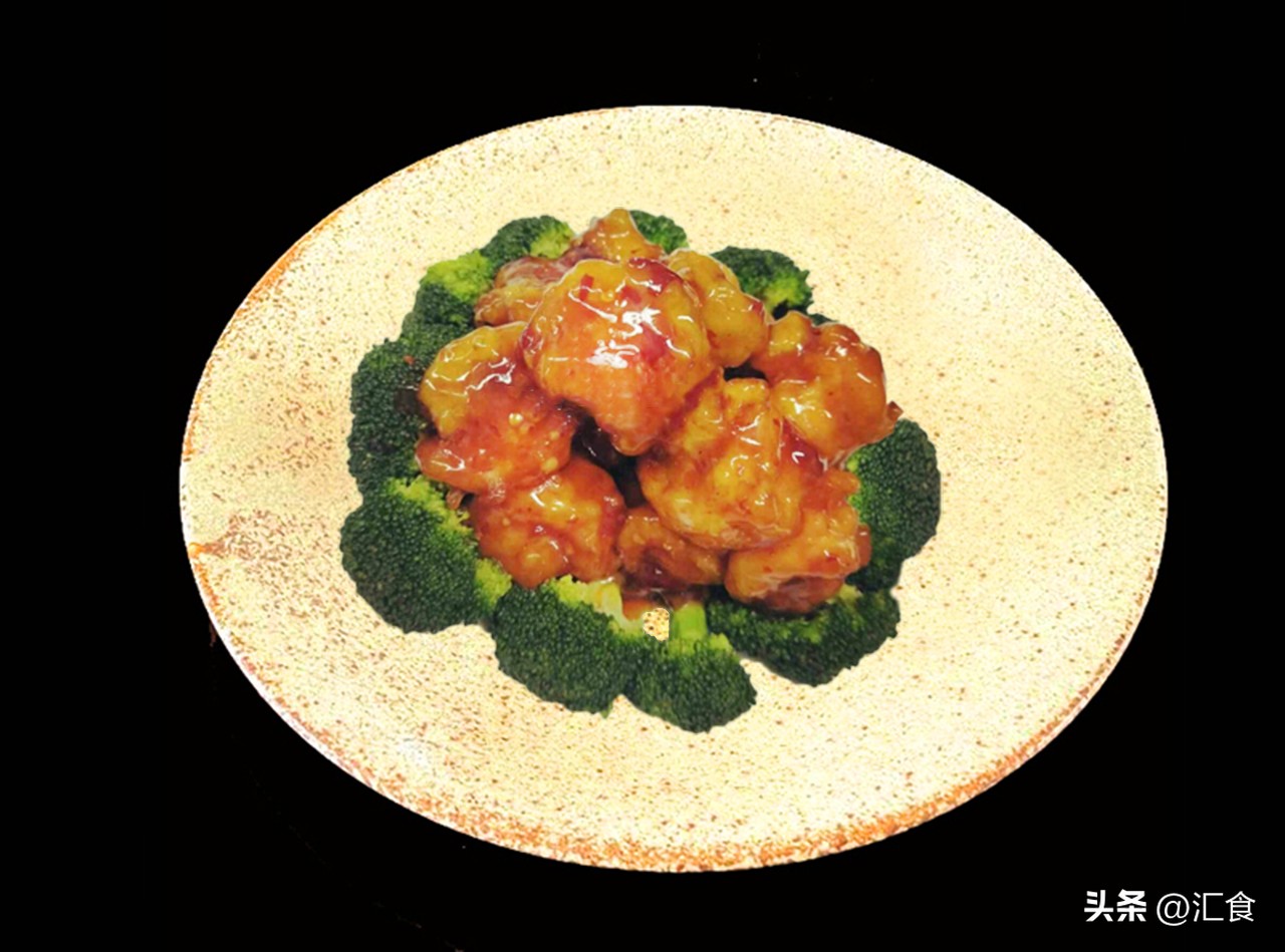 川味生炒仔鸡、鱼香明虾球、桃仁四角豆清酒双色番茄