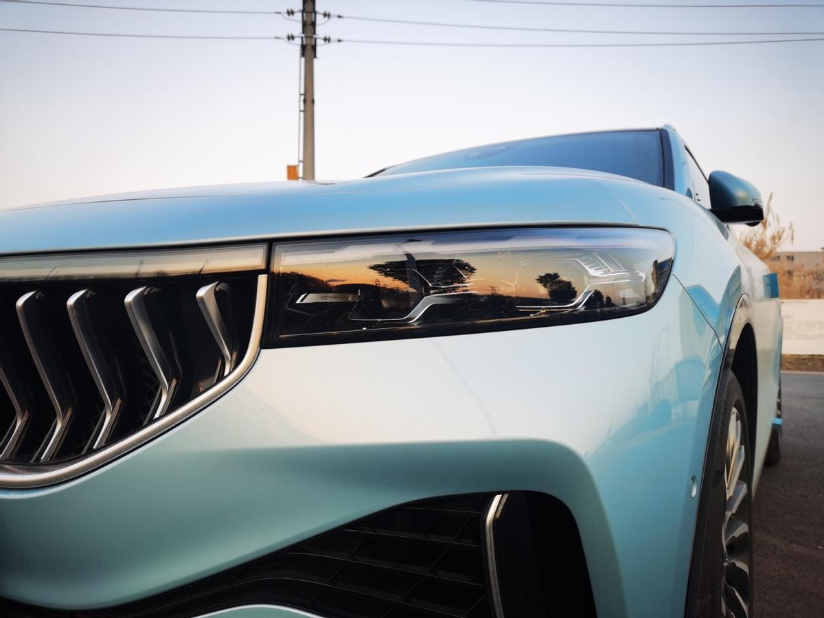 岚图FREE增程豪华版提车作业