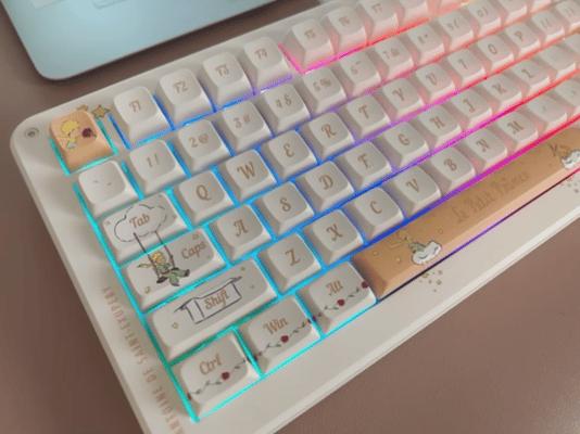 键盘手机划船机，今年送男友的礼物都在这份清单里了