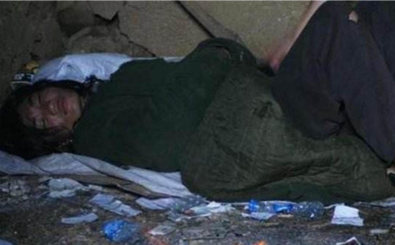 中国第一懒人杨锁23岁懒死在家中,河南第一懒人杨锁图片