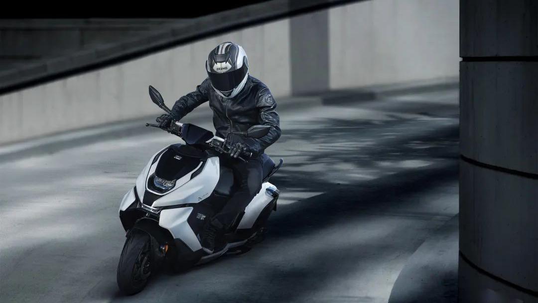 阿普利亚踏板测评,春风阿普利亚踏板入门