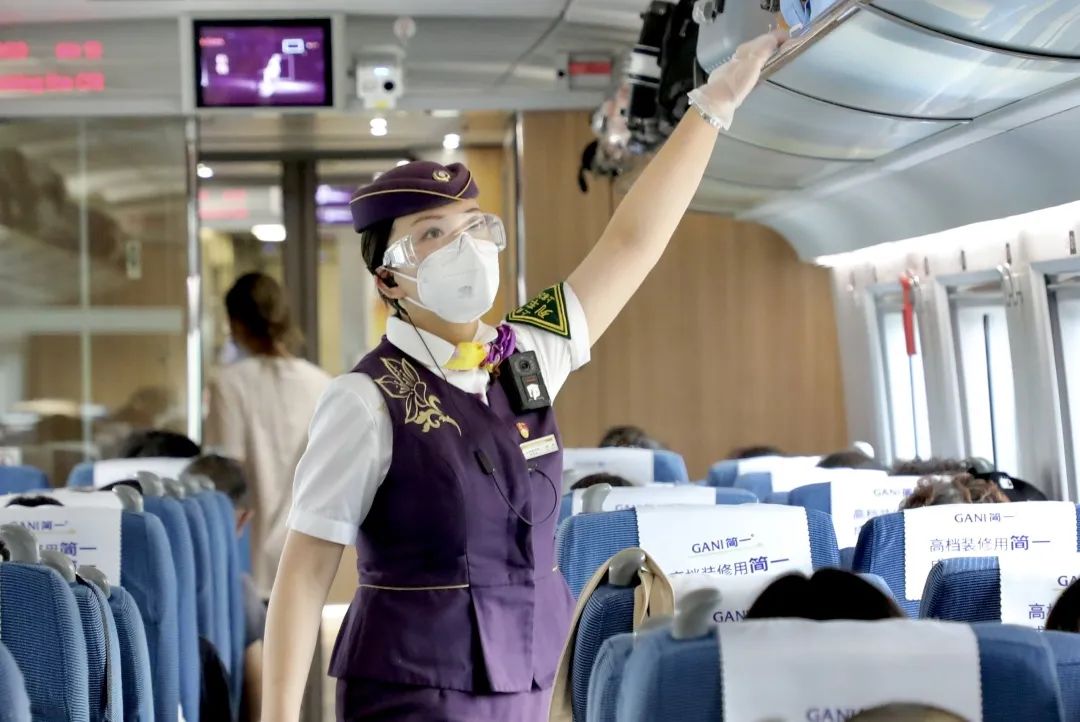 鏂版椂浠i搧璺鏍锋姹夌珯,椤捐搲涓婃捣閾佽矾妯¤寖