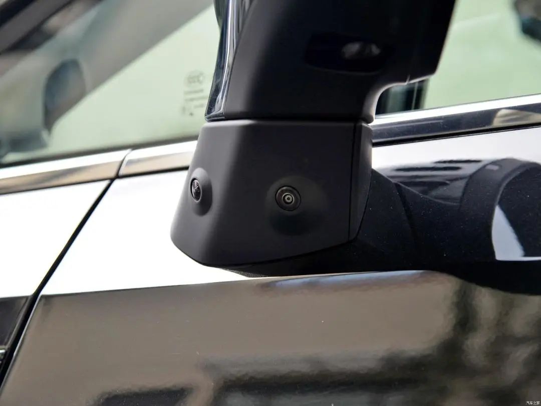 上汽大通maxusg90七座版低配,上汽大通maxusg90第三排