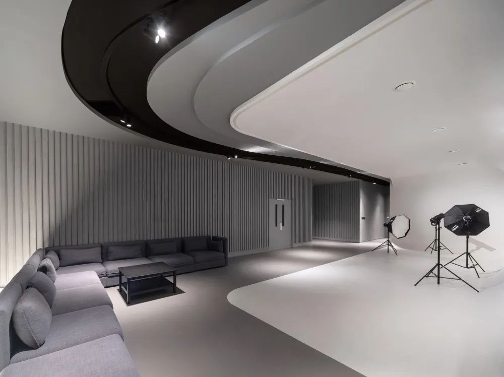 RhineScheme莱茵之华：无限可能的世界-某影视公司北京办公室